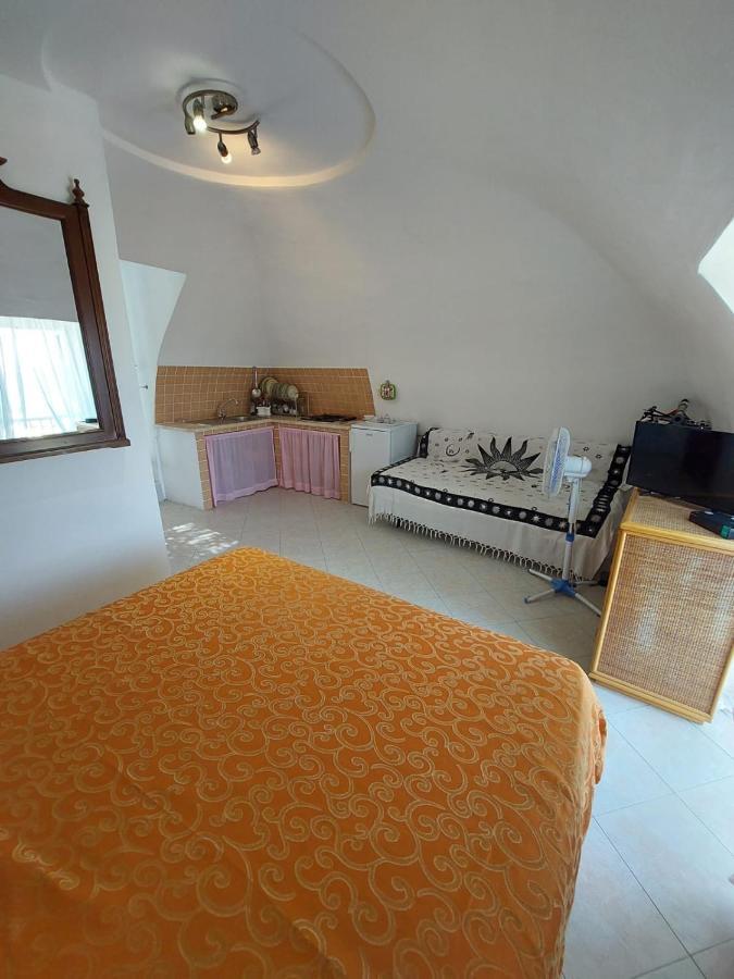 Casadelpino Residence La Piana 폰차 외부 사진
