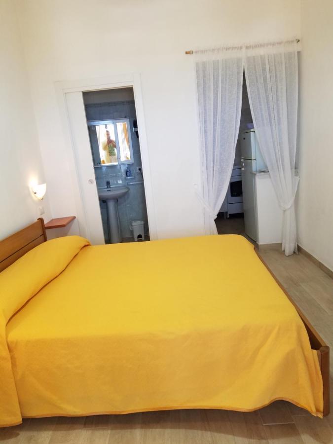 Casadelpino Residence La Piana 폰차 외부 사진
